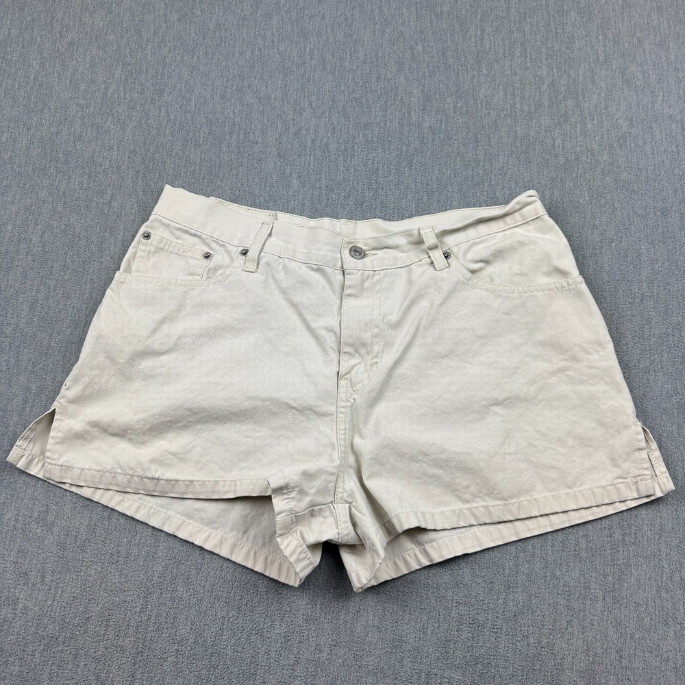 Vintage Levis Shorts Womens Sz 13 Fits 32 Ivory High Rise Denim Mom Classic‎
